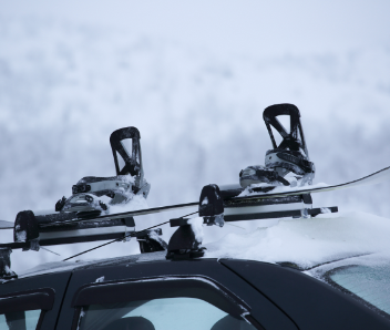 http://Ski%20racks%20installed%20on%20top%20of%20a%20vehicle.